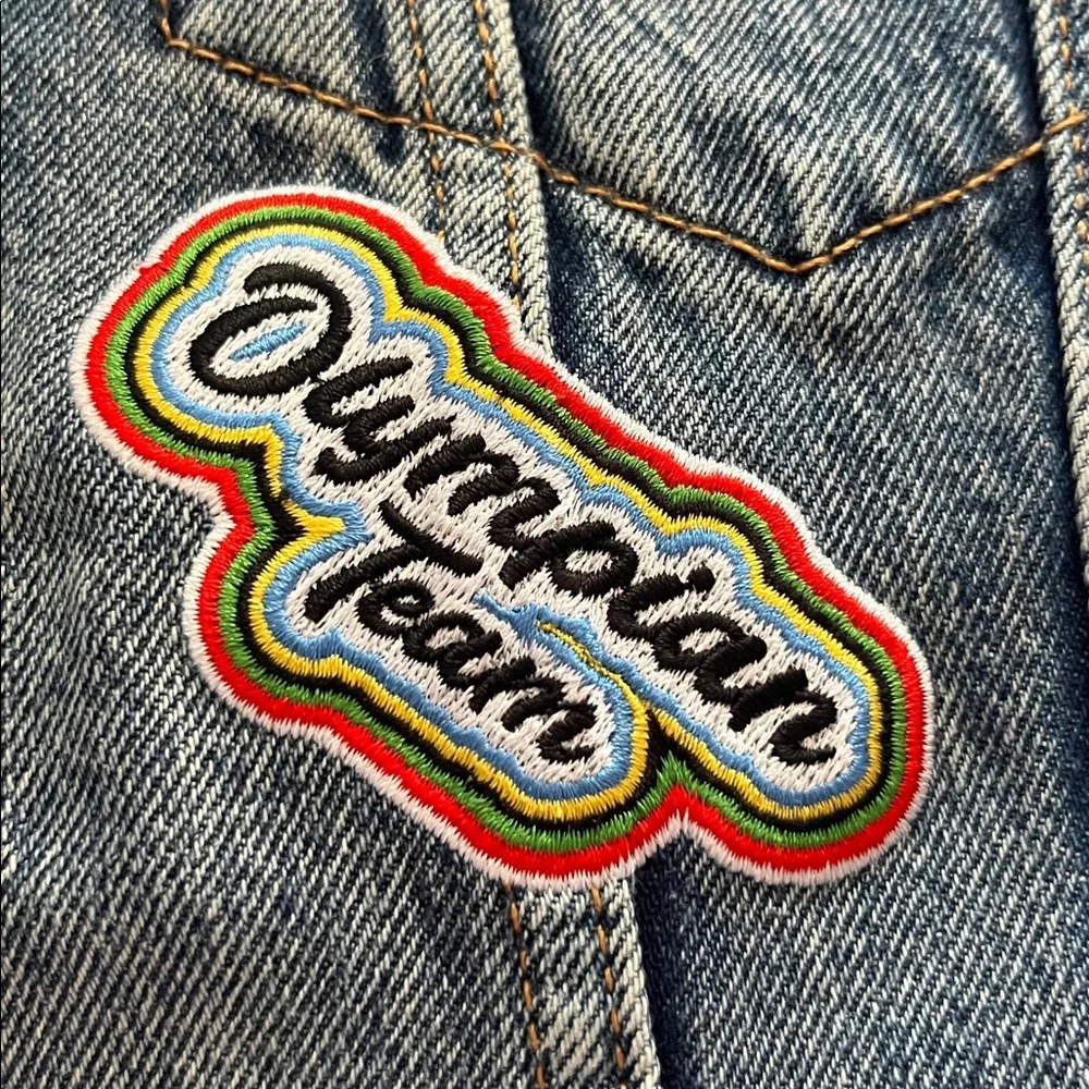 Levi's Limited Macys Exclusive All Over Embellished Trucker Jacket size S . RARE